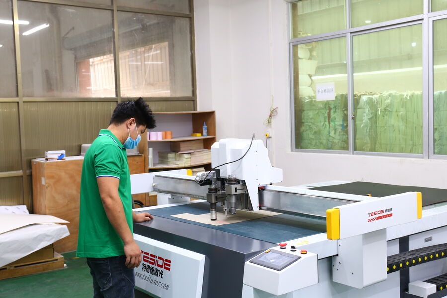 Dongguan Dekun Printing Co., Ltd. manufacturer production line