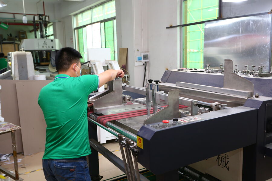 Dongguan Dekun Printing Co., Ltd. manufacturer production line