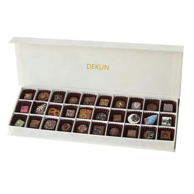 Recyclable Flip Top Magnetic Christmas Chocolate Box with Paper Divider and Folders