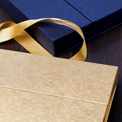 Custom Creative Round and Shape Luxury Chocolate Packaging Box with Clear Window