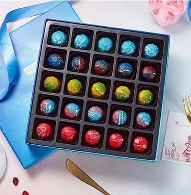 Modern Luxury CMYK Bonbon Paper Box for Romantic Wedding Chocolate Packaging